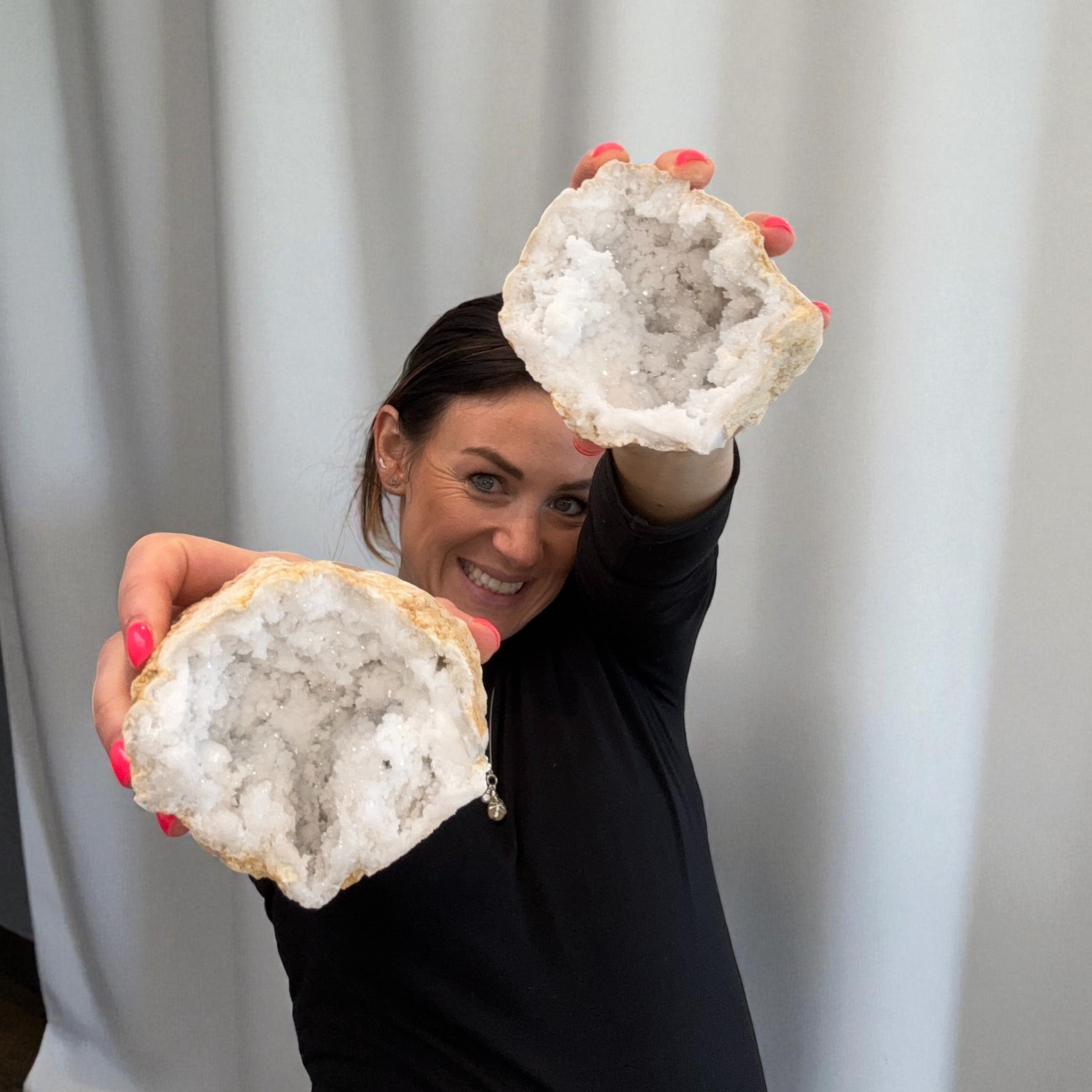 About us | ASH & STONE Premium crystals online. Free express shipping NZ