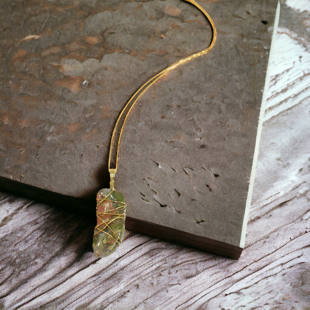 Bespoke NZ-made unakite crystal pendant with 18