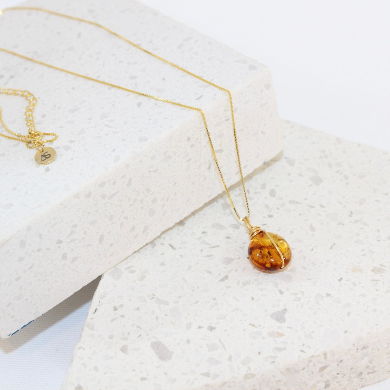 Amber Gold Necklace | ASH & STONE premium crystal jewellery. Free express shipping NZ