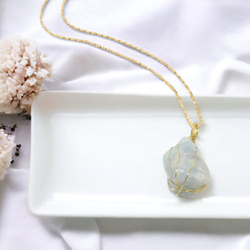 NZ-made bespoke aquamarine crystal pendant with 18