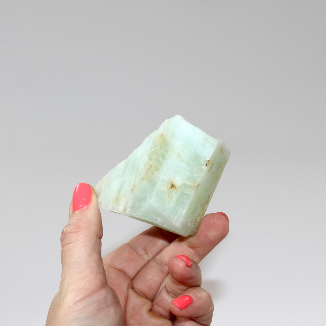 Aquamarine Raw crystal. ASH & STONE NZ 