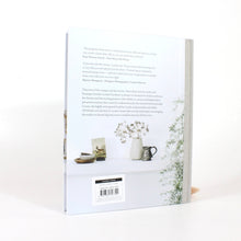 Load image into Gallery viewer, Books NZ: Curate: Inspiration for an Individual Home | ASH&amp;STONE Books NZ
