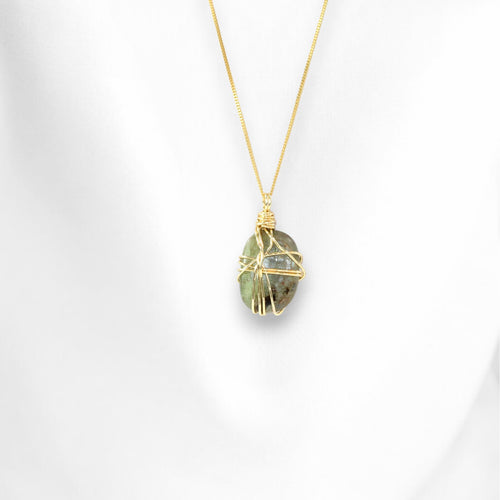 Bespoke NZ-made green kyanite crystal pendant necklace | ASH&STONE Crystal Jewellery Shop Auckland NZ