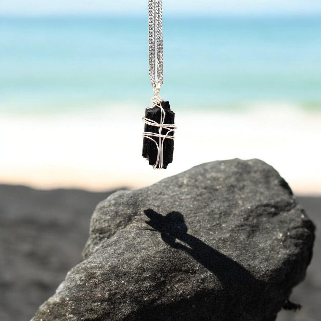 Men's black tourmaline crystal pendant necklace | ASH&STONE Crystal Jewellery Shop Auckland NZ