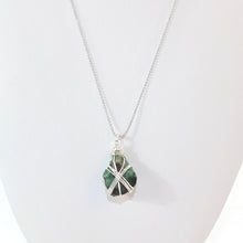 Load image into Gallery viewer, Raw Sakota emerald pendant necklace  ASH&amp;STONE Crystal Jewellery Shop Auckland NZ
