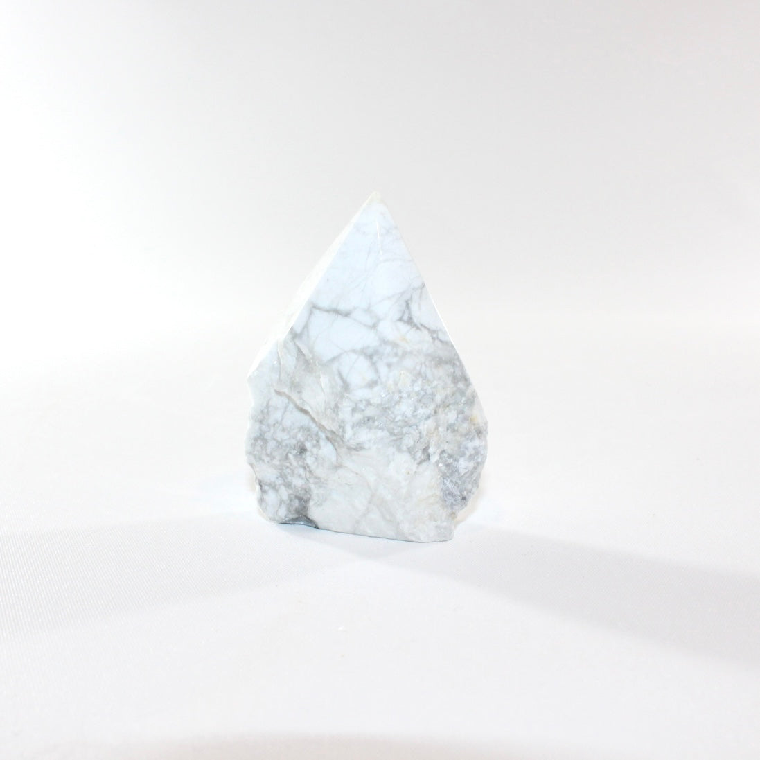 Howlite crystal top point | ASH&STONE Crystal Shop Auckland NZ