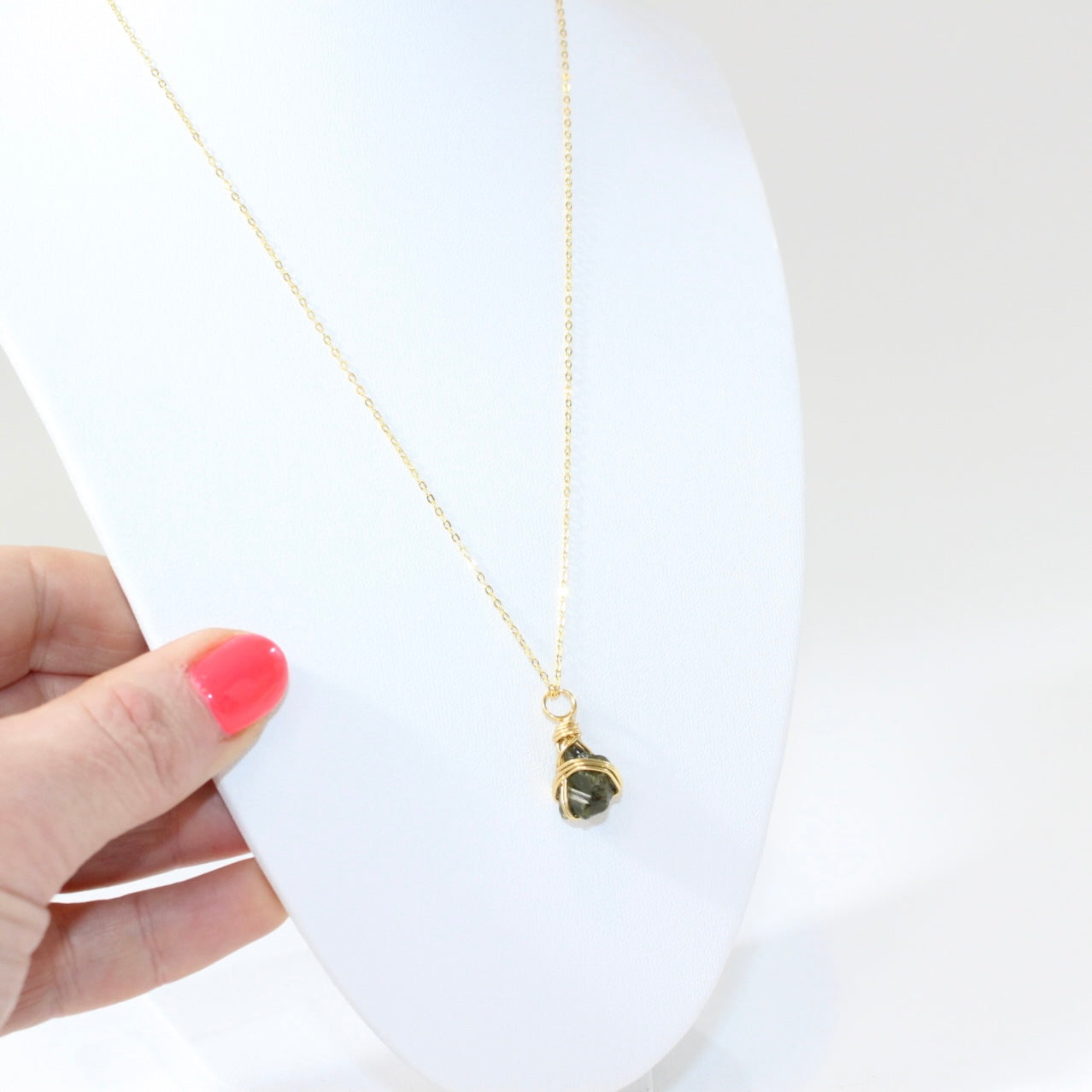 Green Tourmaline gold Necklace | ASH&STONE Crystal Jewellery Shop Auckland NZ