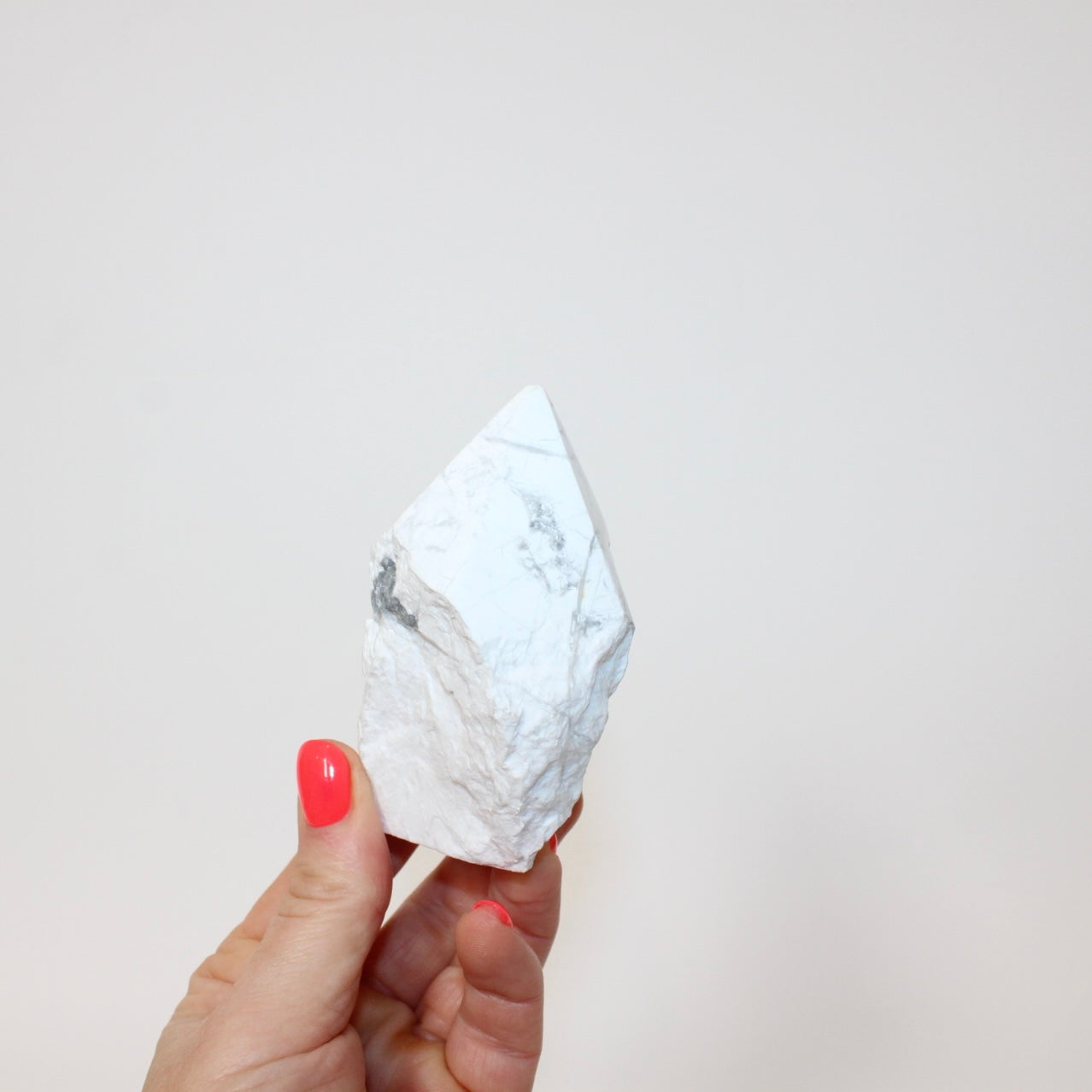 Howlite Crystal Top Point | ASH & STONE. Crystals onilne. Free express shipping