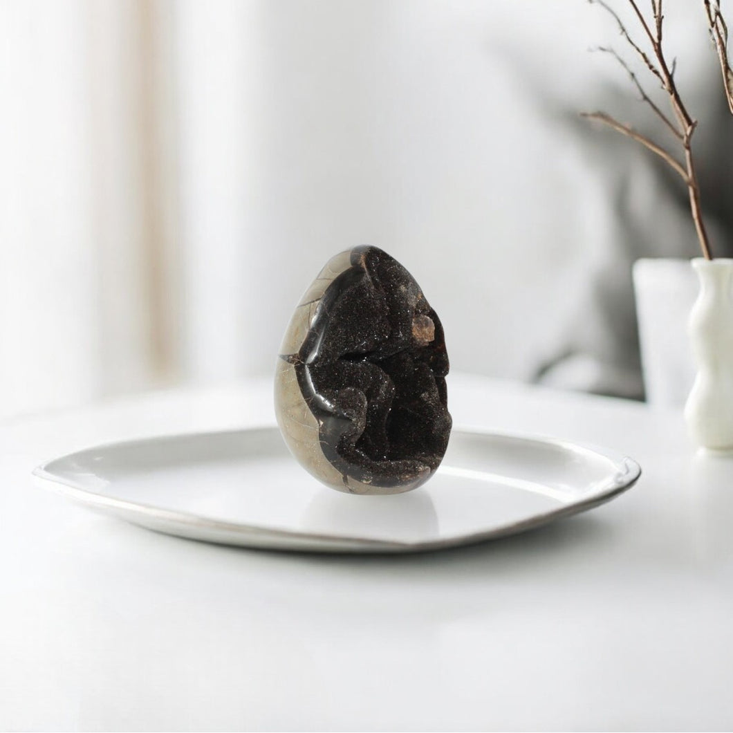 Septarian crystal egg 1.47kg | ASH&STONE Crystal Shop Auckland NZ