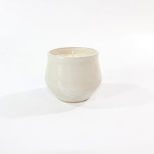 Load image into Gallery viewer, NZ-made ceramic jar candle with clear quartz crystals | ASH&amp;STONE Candle Shop Auckland NZ
