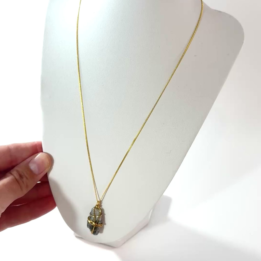 NZ-made kyanite crystal pendant necklace | ASH&STONE Crystal Jewellery Shop Auckland NZ