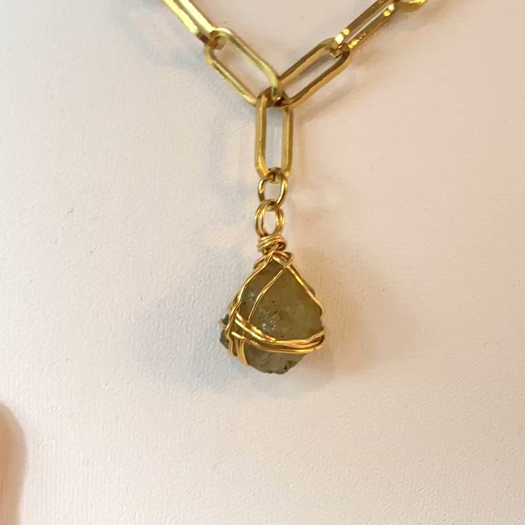 Handmade Green Apatite Gold Crystal neckace. Free express shipping. Shop online from ASH&STONE crystal & jewellery shop Auckland NZ. AfterPay available.