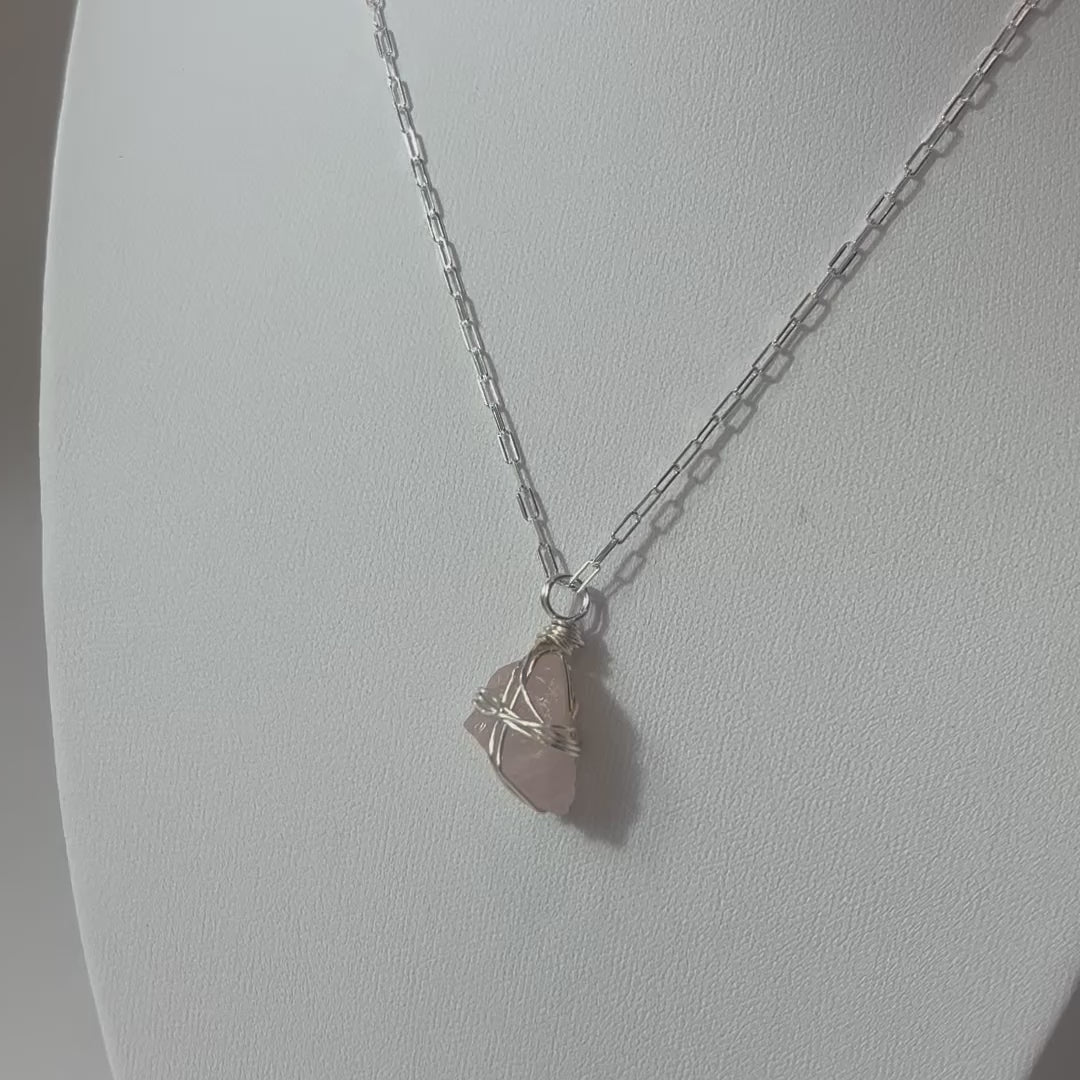 Rose quartz crystal Gold necklace. Free express shipping. Buy crystal jewellery online from ASH&STONE Auckland crystal shop.  AfterPay available.