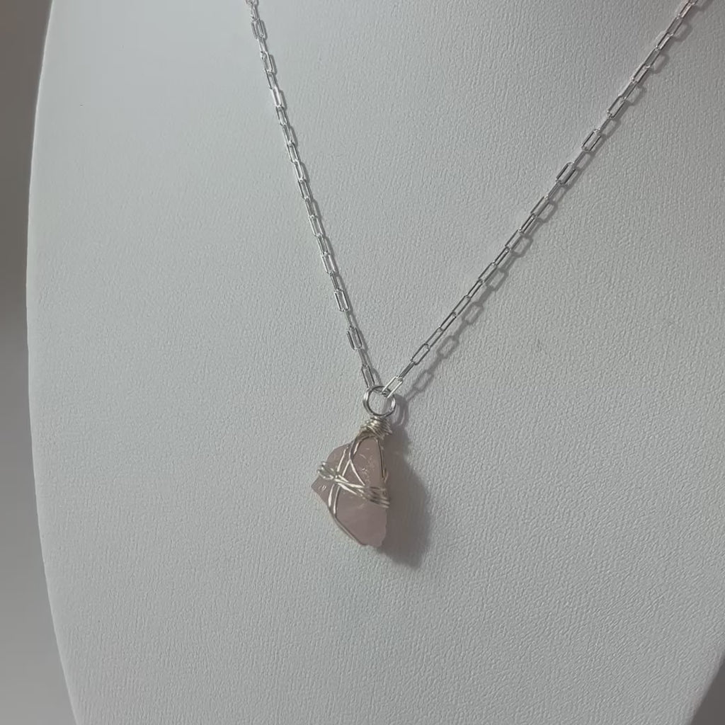 Rose quartz crystal Gold necklace. Free express shipping. Buy crystal jewellery online from ASH&STONE Auckland crystal shop.  AfterPay available.