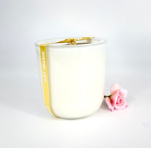 Load image into Gallery viewer, Artisan Soy Candle: Cacao &amp; Sandalwood
