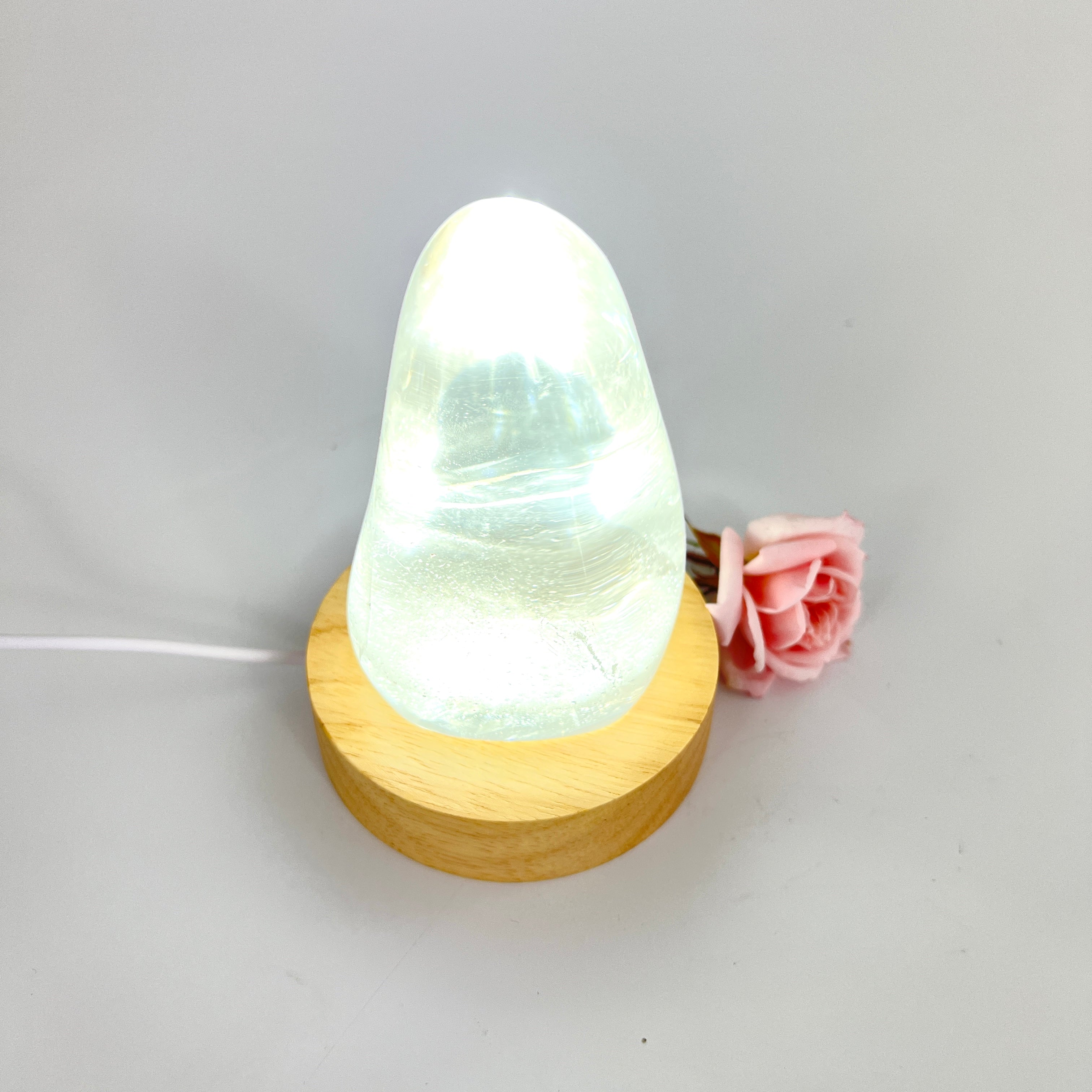 Crystal Lamps NZ: Clear quartz crystal on LED lamp base