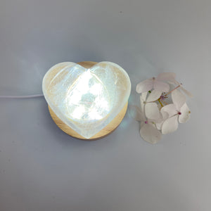 Crystal Lamps NZ: Clear quartz crystal heart on LED lamp base