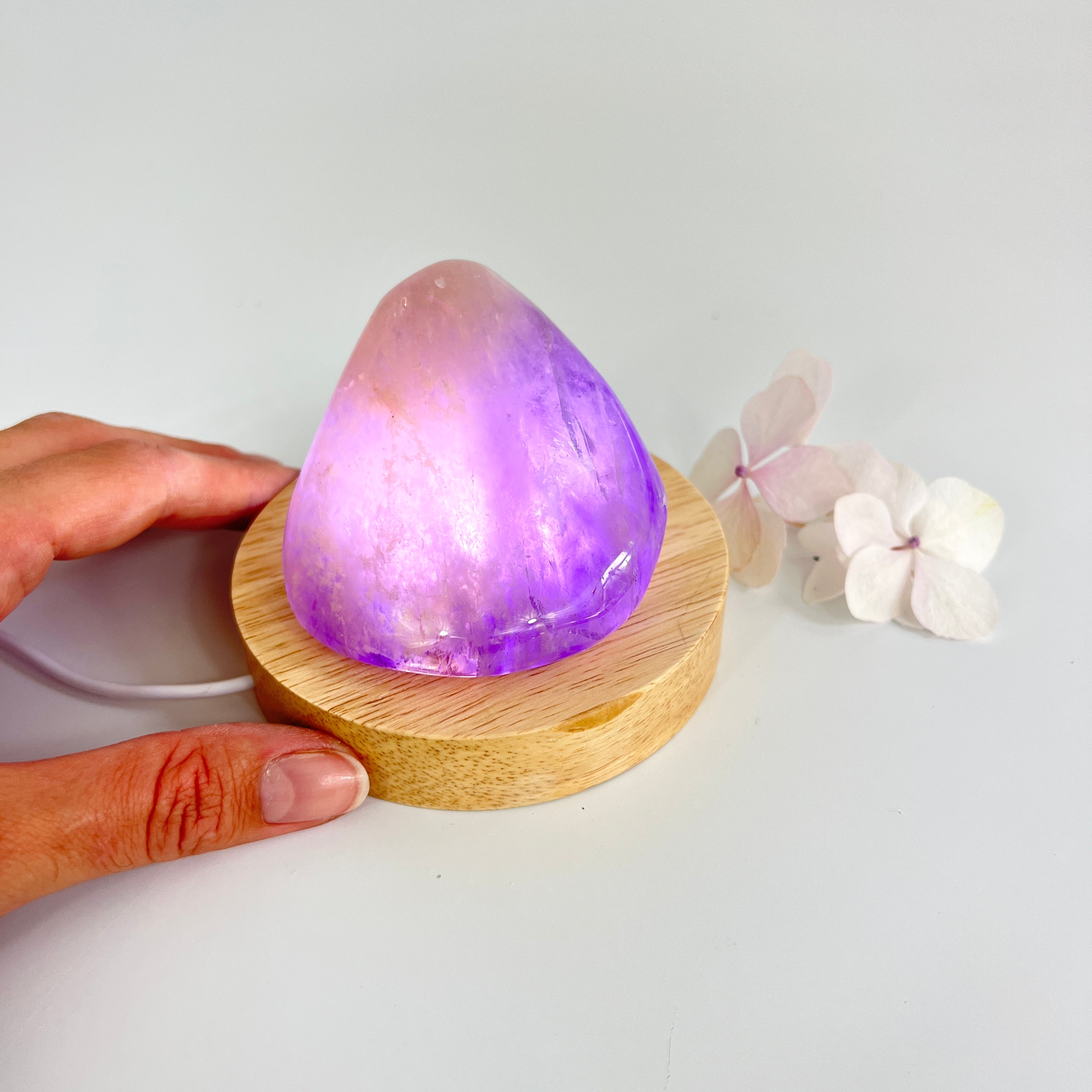 Crystal Lamps NZ: Amethyst crystal lamp on LED wooden base