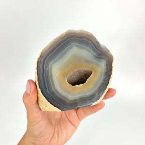 Crystals NZ: Agate polished crystal cave