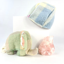 Load image into Gallery viewer, Baby Shower Gift Box: Mumma &amp; Bubs artisan gift pack
