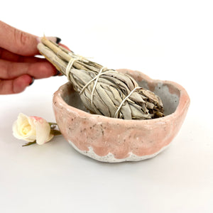 Gift Packs NZ: Bespoke cleansing pack with NZ artisan ceramic bowl