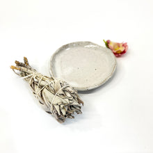 Load image into Gallery viewer, Crystal Ceramic Packs NZ: Bespoke cleansing pack with NZ artisan ceramic bowl
