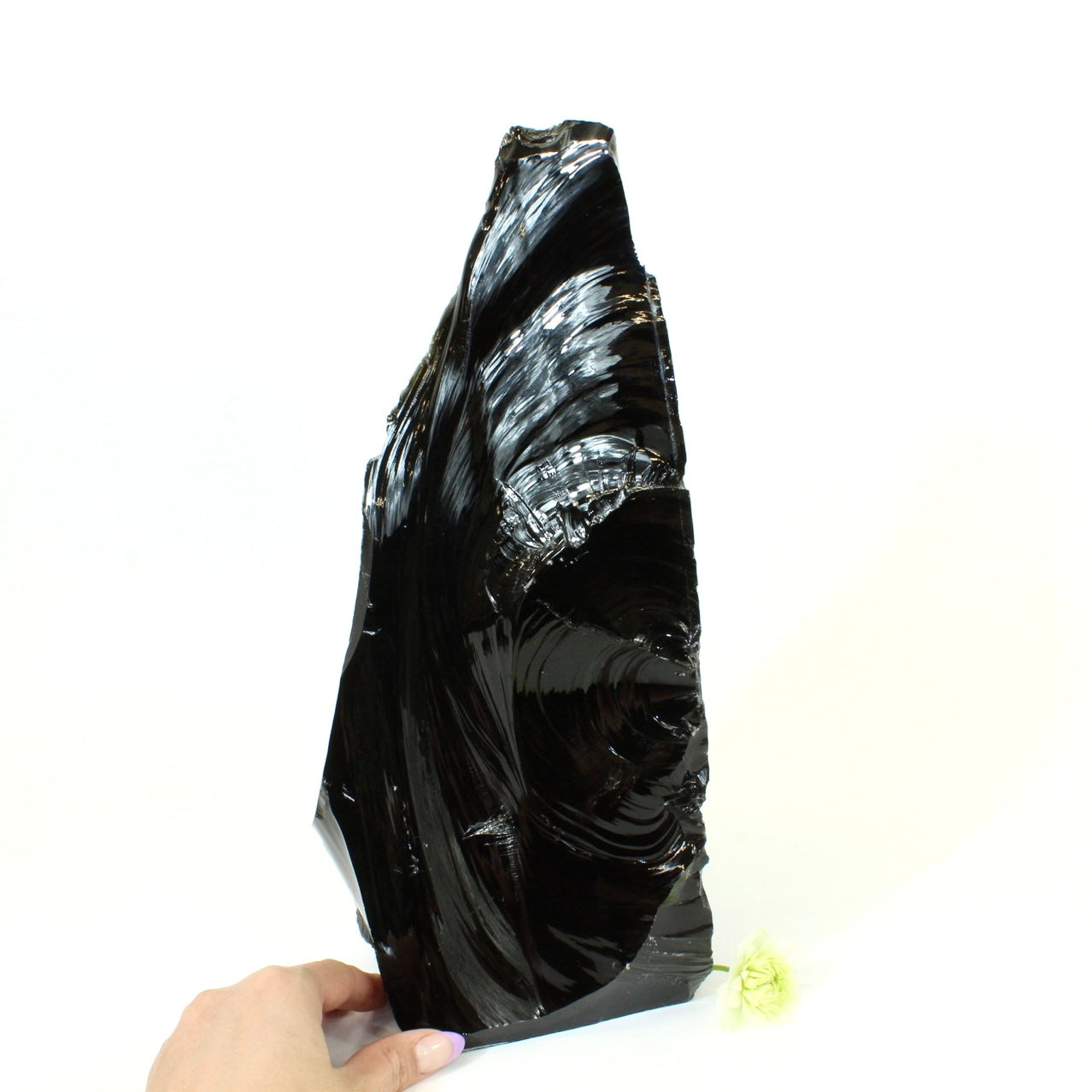 Large crystals NZ: Large black obsidian crystal tower