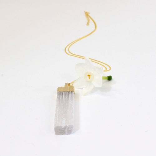 Crystal Jewellery NZ: Selenite crystal necklace 20