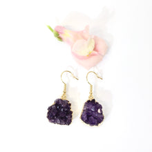 Load image into Gallery viewer, Crystal Jewellery NZ: Amethyst crystal cluster drop earrings
