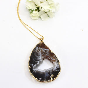 Agate crystal slice pendant on 18" chain | ASH&STONE Crystal Jewellery Shop NZ