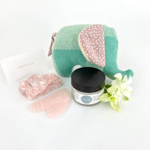 Load image into Gallery viewer, Baby gift packs NZ: Mumma &amp; Bubs pamper plus gift pack
