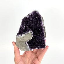 Load and play video in Gallery viewer, Large Crystals NZ: Large amethyst crystal cluster
