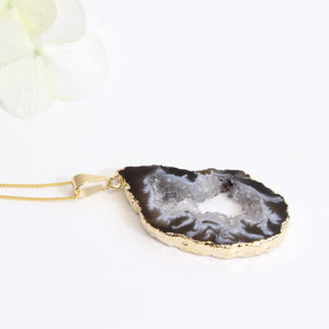 Agate crystal slice pendant on 18" chain | ASH&STONE Crystal Jewellery Shop Auckland NZ