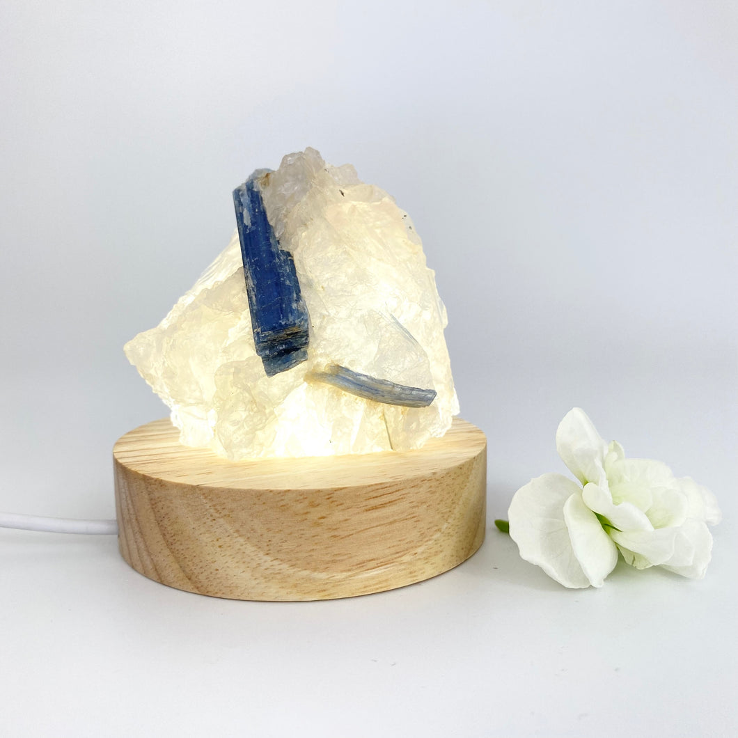 Crystal Lamps NZ: Kyanite in quartz crystal lamp on wooden LED base