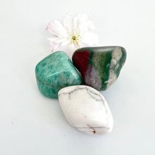 Load image into Gallery viewer, Crystal Packs NZ: Goddess crystal pack with optional crystals pouch
