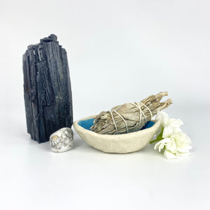 Crystal Packs NZ: Grounding crystal pack with bespoke ceramic bowl