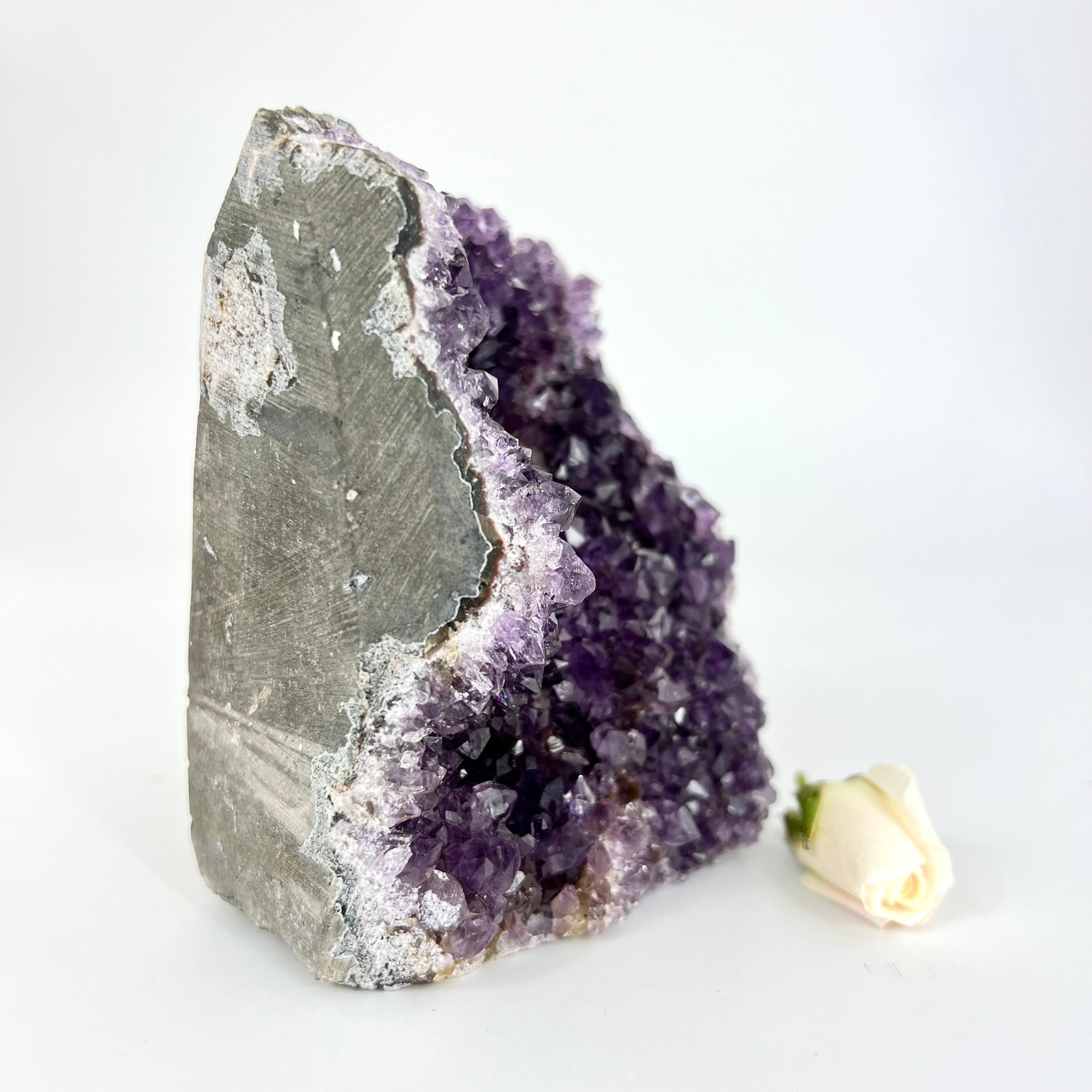 Crystals NZ: Amethyst crystal cluster