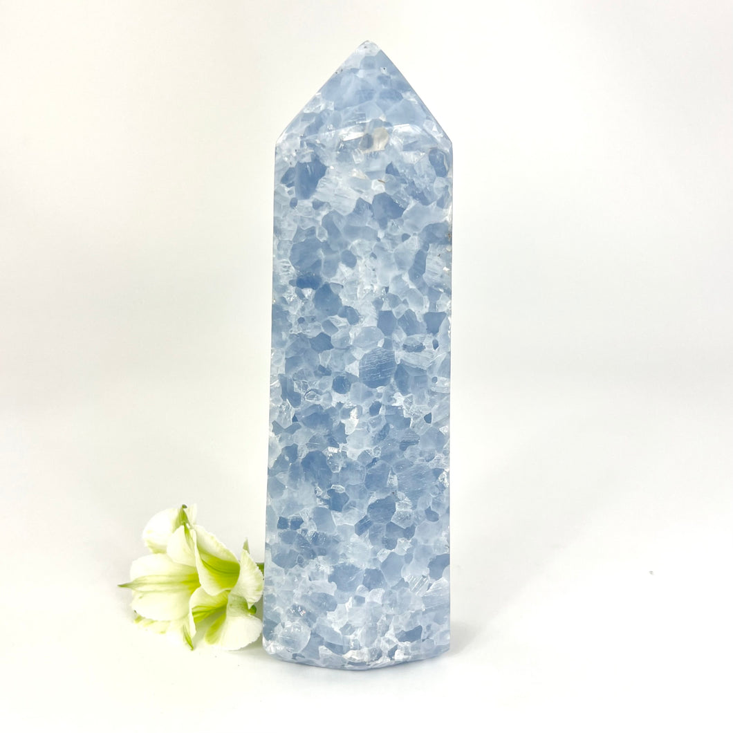 Crystals NZ: Blue calcite crystal generator