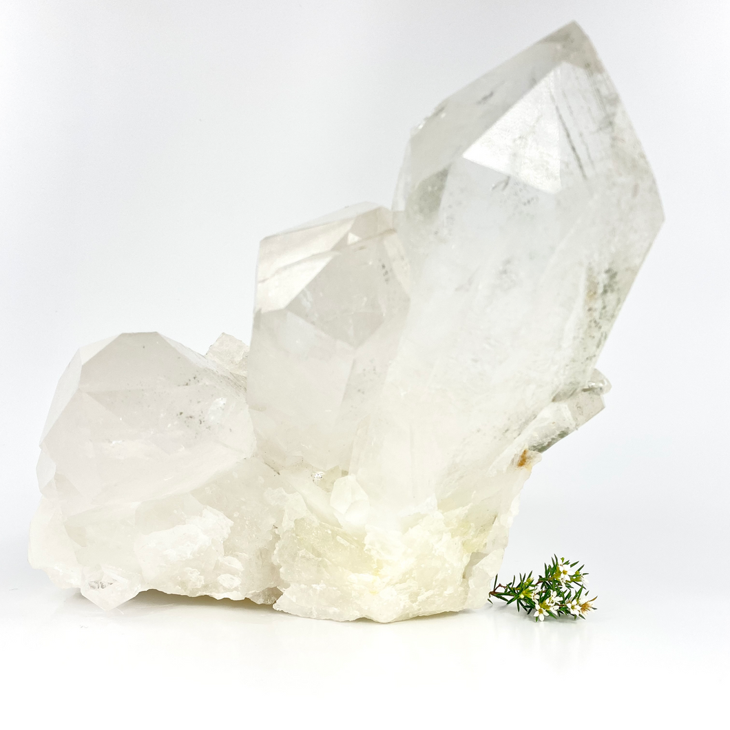 Crystals NZ: Large clear quartz crystal cluster